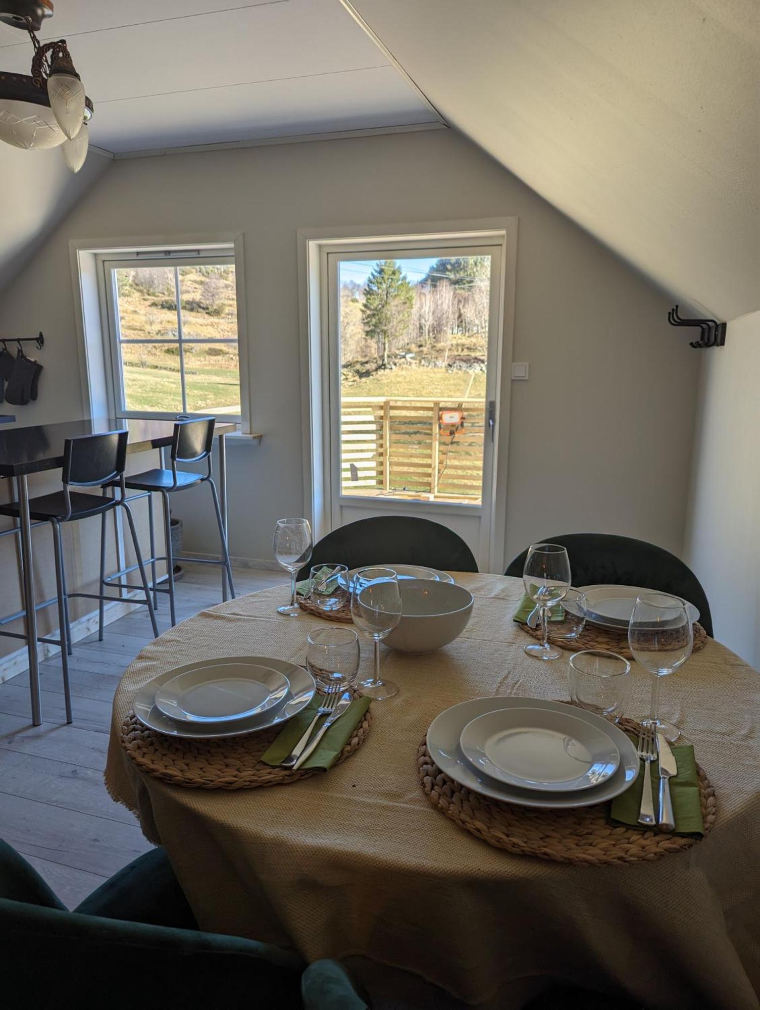Countryside Experience In A Cozy Loft Near Bergen Apartment Frekhaug